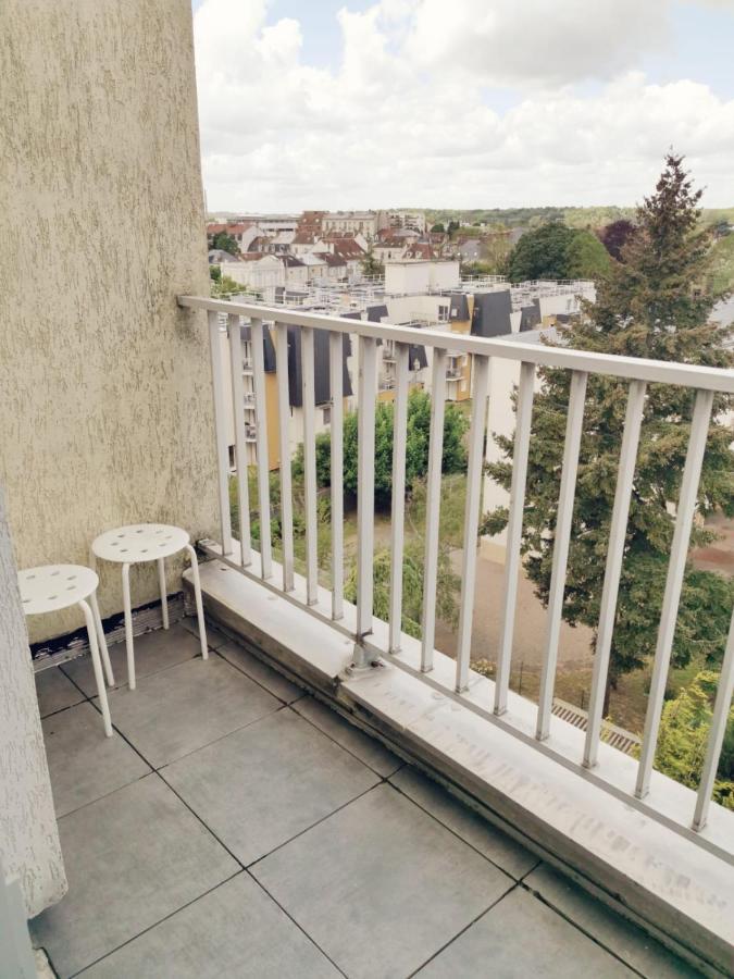 Suite Athéna - Melun gare RER - Balcon et parking Esterno foto